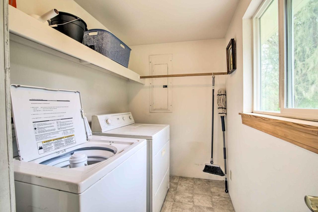 Quaint Coquille Getaway Near Beaches And Parks! 외부 사진