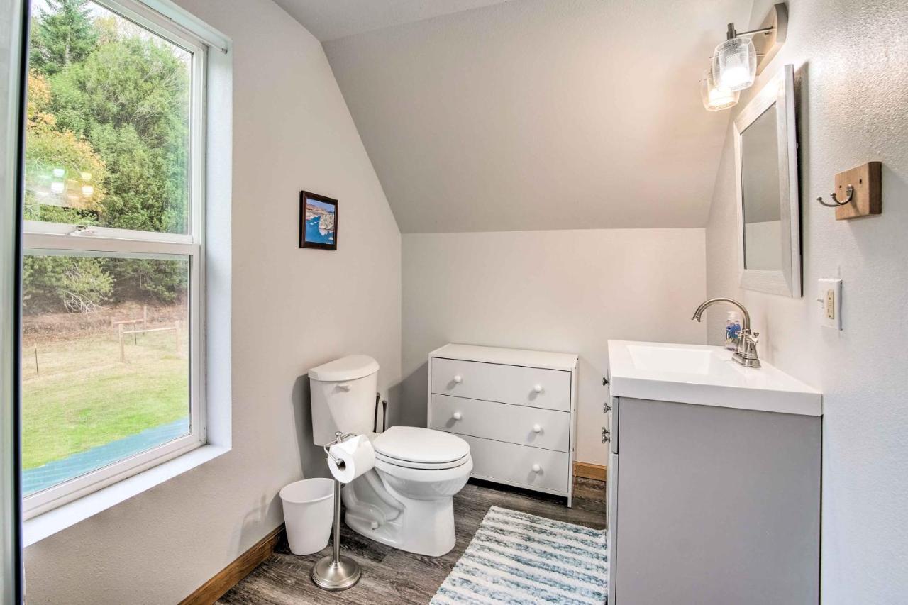 Quaint Coquille Getaway Near Beaches And Parks! 외부 사진